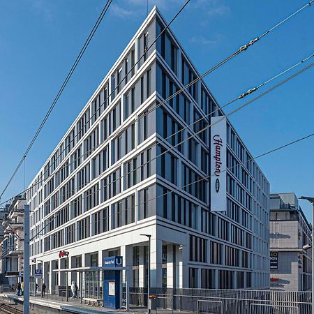 Hampton By Hilton Stuttgart City Centre Exterior foto